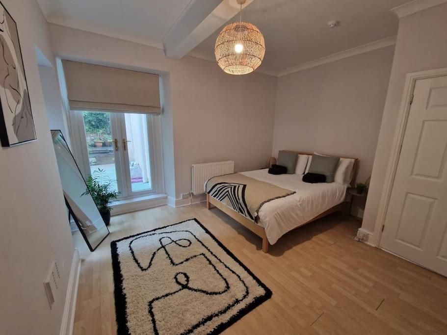 Lovely Seafront Apartment With Garden Swansea Esterno foto